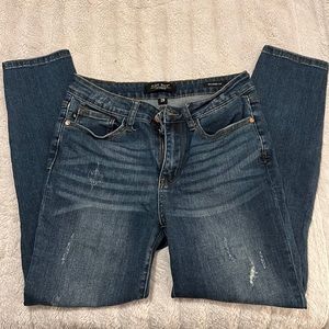 Judy Blue Sz 29 relaxed fit skinny jeans